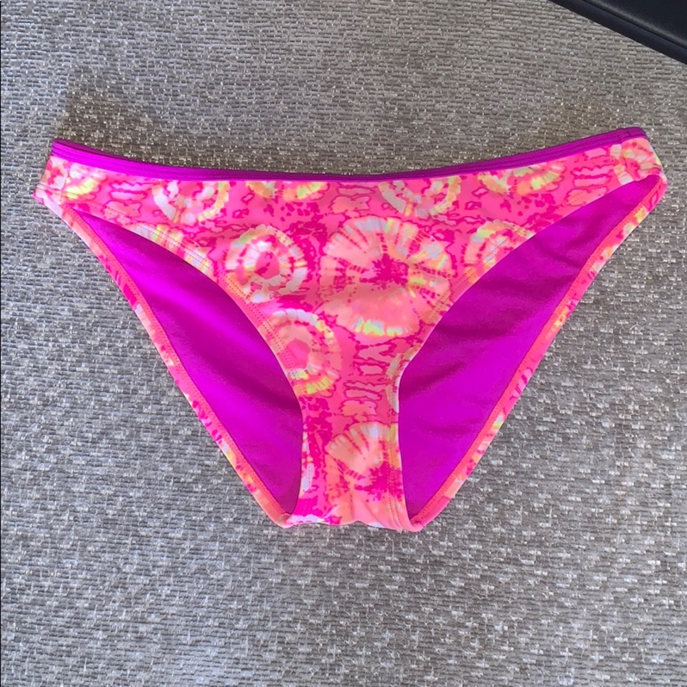 Tie dye bikini bottoms!